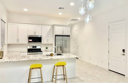 Terracita House | Cozy Stay at Starry Cardinal Stadium Guest House