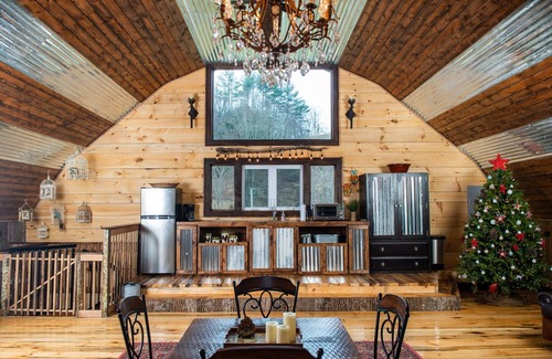 Sugar Grove Cabin | Delightful Starry Nights: Farm Stay with Petting Zoo Fun
