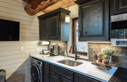 Buena Vista Apartment | Starry Nights Awaits: Pet-Friendly Stay with Pool Access