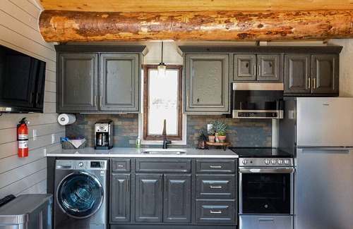 Buena Vista Apartment | Starry Nights Awaits: Pet-Friendly Stay with Pool Access