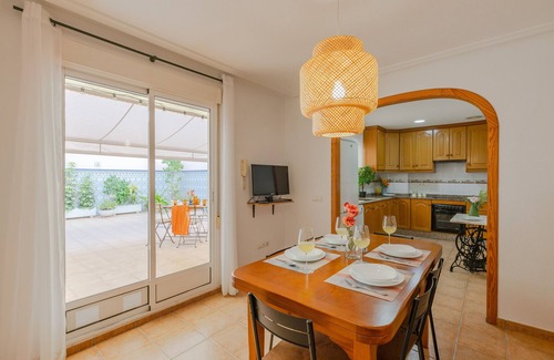 Elche Apartment | Relax at Stars Courtyard by Fidalsa with Pet-Friendly Amenities