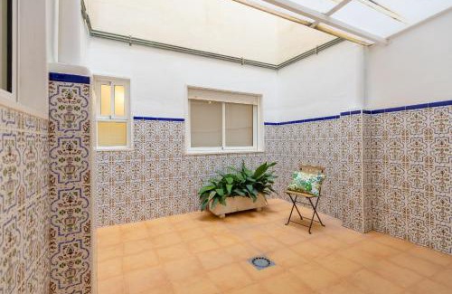 Elche Apartment | Pet-Friendly Retreat at Stars Courtyard by Fidalsa