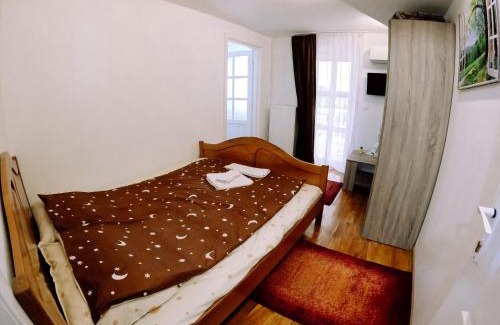 Livezeni House | Unforgettable Stay at Stars Livezeni with Ocean View & Pool