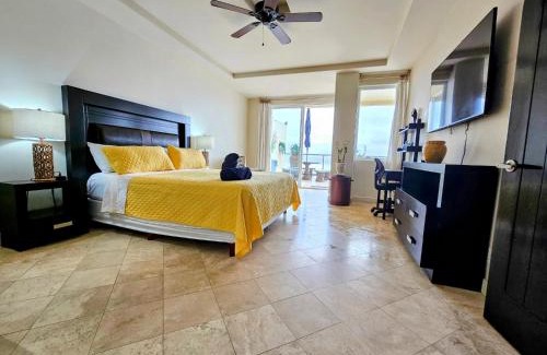 Rosarito House | Oceanfront Condo with Breathtaking Views for Families