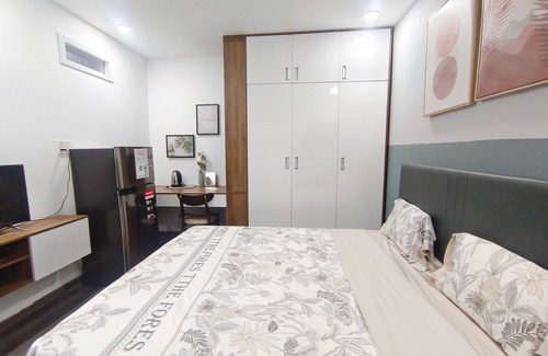 Tan Binh Apartment | Convenient Start House Apartment Near the Airport