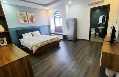 Tan Binh Apartment | Convenient Start House Apartment Near the Airport