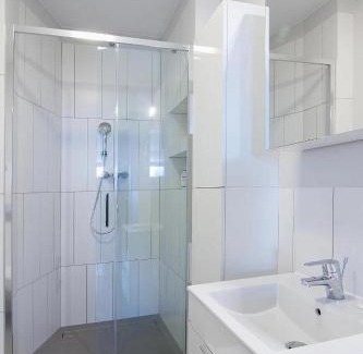 Srodmiescie Apartment | Family-Friendly Stay at StarterApart Wrocław - Guest Rated 7.9