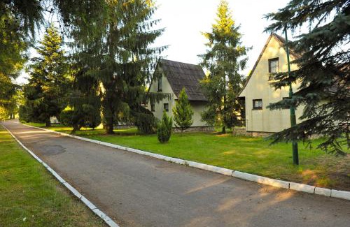 gmina Bolesławiec Resort | Discover Stary Młyn: Pet-Friendly Retreat with Pool Access