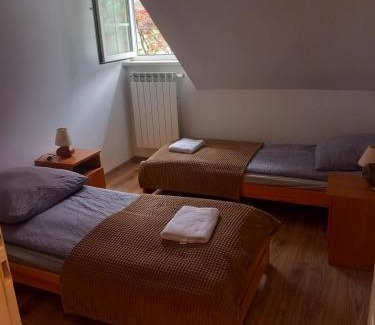 Frysztak House | Pet Friendly Stasiówka Agroturystyczne with Hot Tub & Kitchen
