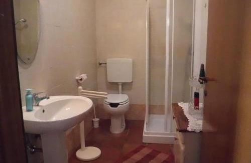 Nogaredo al Torre House | Family-Friendly Stasion Di Pueste with Kitchen Amenities