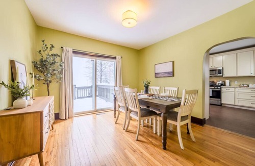 Alpena House | State Ave|Beach|King Beds|Central AC