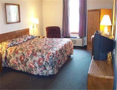 Maugansville Hotel | Pet-Friendly Comfort at State Line Inn for Your Family Stay