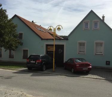 Cimer House | Family-Friendly Statek Číměř with Pool & Incredible 9.4 Rating