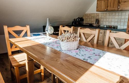Valasska Bystrice Apartment | Tranquil Statek Humenec: Pet-Friendly Retreat by the Forest