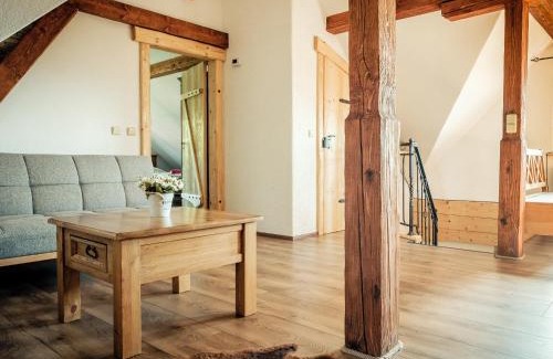 Valasska Bystrice Apartment | Tranquil Statek Humenec: Pet-Friendly Retreat by the Forest