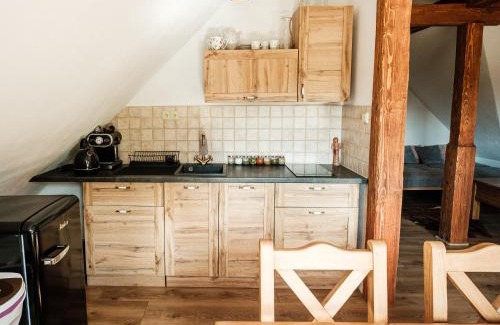 Valasska Bystrice Apartment | Tranquil Statek Humenec: Pet-Friendly Retreat by the Forest