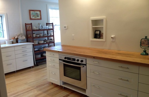 Franklin House | Guest Rated: 9.8 - Cozy Catskills Village Home with Kitchen