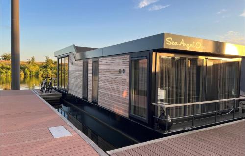 Ohe en Laak Boat Rental | Experience Statendam 12 Oh Laak: Family-Friendly Retreat