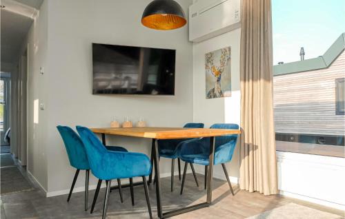 Ohe en Laak Boat Rental | Experience Statendam 12 Oh Laak: Family-Friendly Retreat