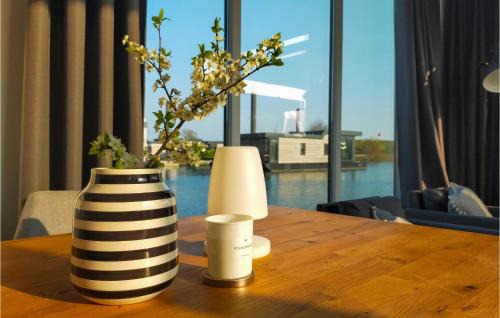 Ohe en Laak Boat Rental | Family-Friendly Getaway at Statendam 16 with Great Reviews