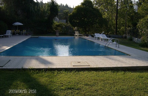 Ipsos Apartment | Stathis Apartments: Family-Friendly Resort with Pool & Spa