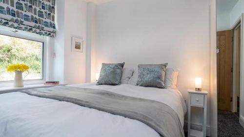 Deganwy House | Family-Friendly Getaway at Station Approach Hotel