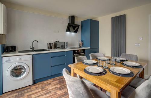 Redcar House | Station House – 4Bed Near Beach, Town & Station