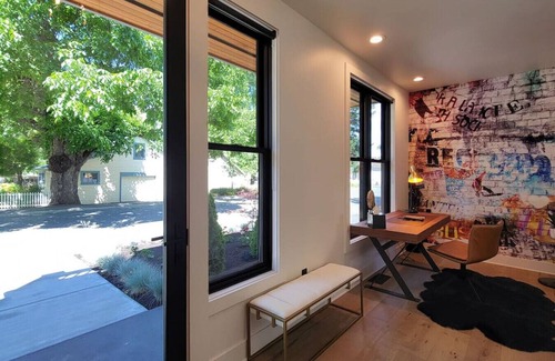 Jacksonville House | Exceptional Station House Suite A - Rated 9.8, Family Friendly