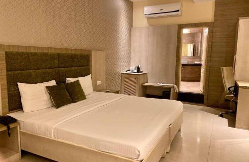 Kanpur Hotel | Convenient Status Business Hotel with Family-Friendly Amenities
