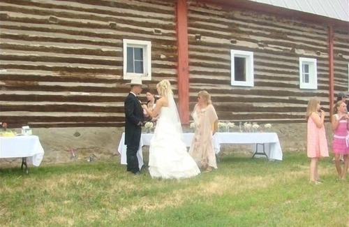 Broadwater County House | Experience Staubach Creek Ranch: Mountain Vistas Await