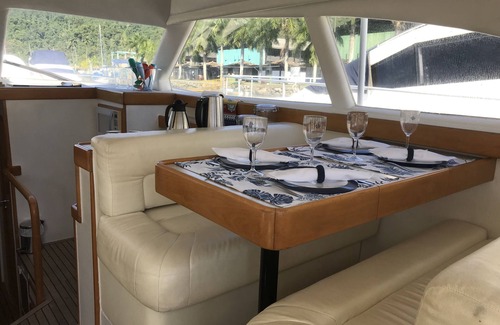 Paraty Boat Rental | Experience Ocean Views at Stay Aboard Paraty Hotel