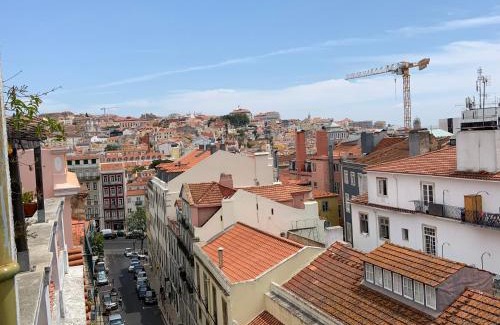Santos Apartment | Stay as a Local! Santos Historical 6 Bedroom Apartment IV