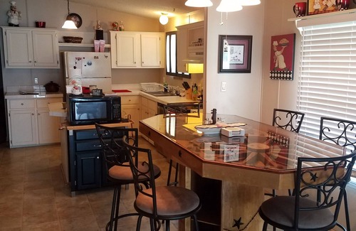 Willis House | Modern Lakefront Retreat in Willis, Texas - Rated 9.4/10