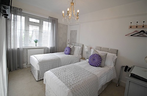 Taunton Bed & Breakfast | Discover No.2: Guest Rated 9.6 with Family-Friendly Perks
