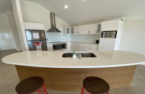 Jurien Bay Villa | Unforgettable Getaways at The Beach House with Ocean Views