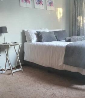 Universitas Apartment | Unforgettable Stay at the Ridge - Rated 10/10 by Guests
