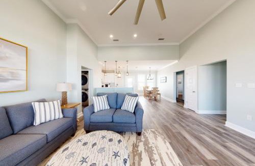 Dauphin Island House | Experience Unmatched Comfort at Stay AWhile Hotel