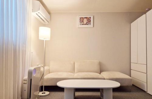 Seo-gu House | Stay B