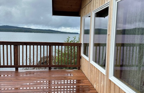 Ketchikan Gateway Borough House | Beachside Bliss at Totems Marinas - Rated 10/10