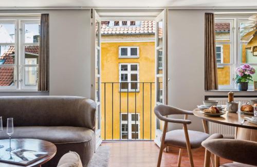 Copenhagen City Centre Apartment | Stay Central - Steps from Tivoli & Nyhavn