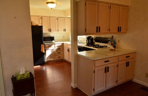 Northeast South Bend House | Ideal Stay Near Campus with Breakfast & Family Amenities