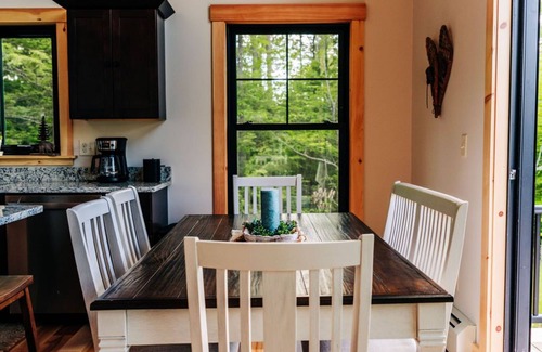 Bryant Pond Ski Chalet | Stay Cool with Pool Access & Family-Friendly Amenities