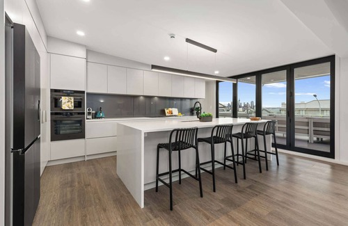Devonport Apartment | Stay Devonport Summar