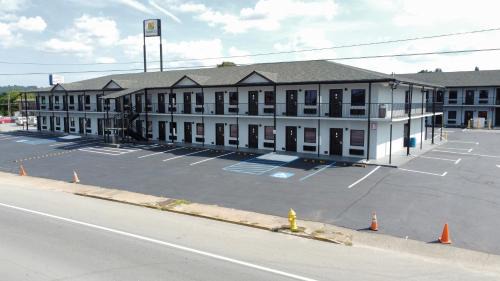 East Ridge Hotel | Budget-Friendly Stay Express Inn in Chattanooga