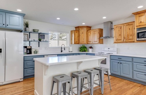 Orem House | Pet-Friendly Getaway: Gather and Play Near It All!