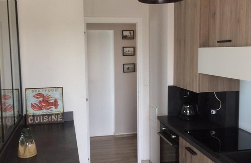 Varaville Apartment | Unwind by the Water: Ideal Retreat for Up to 6 Guests