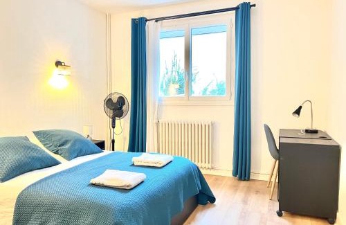 Poitiers Apartment | Convenient Stay House Near Poitiers with On-Site Dining