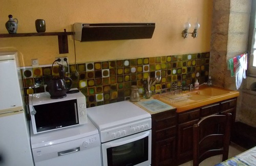 Saint-Cyprien House | Experience a Historic Chartreuse for 8 with Free WiFi