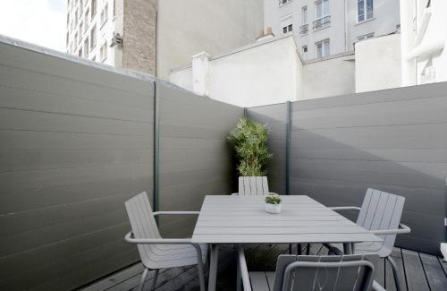 Parc-de-Montsouris Apartment | Stay in a Designer Apartment with Private Terrace