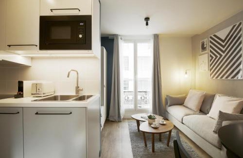 Parc-de-Montsouris Apartment | Stay in a Designer Apartment with Private Terrace